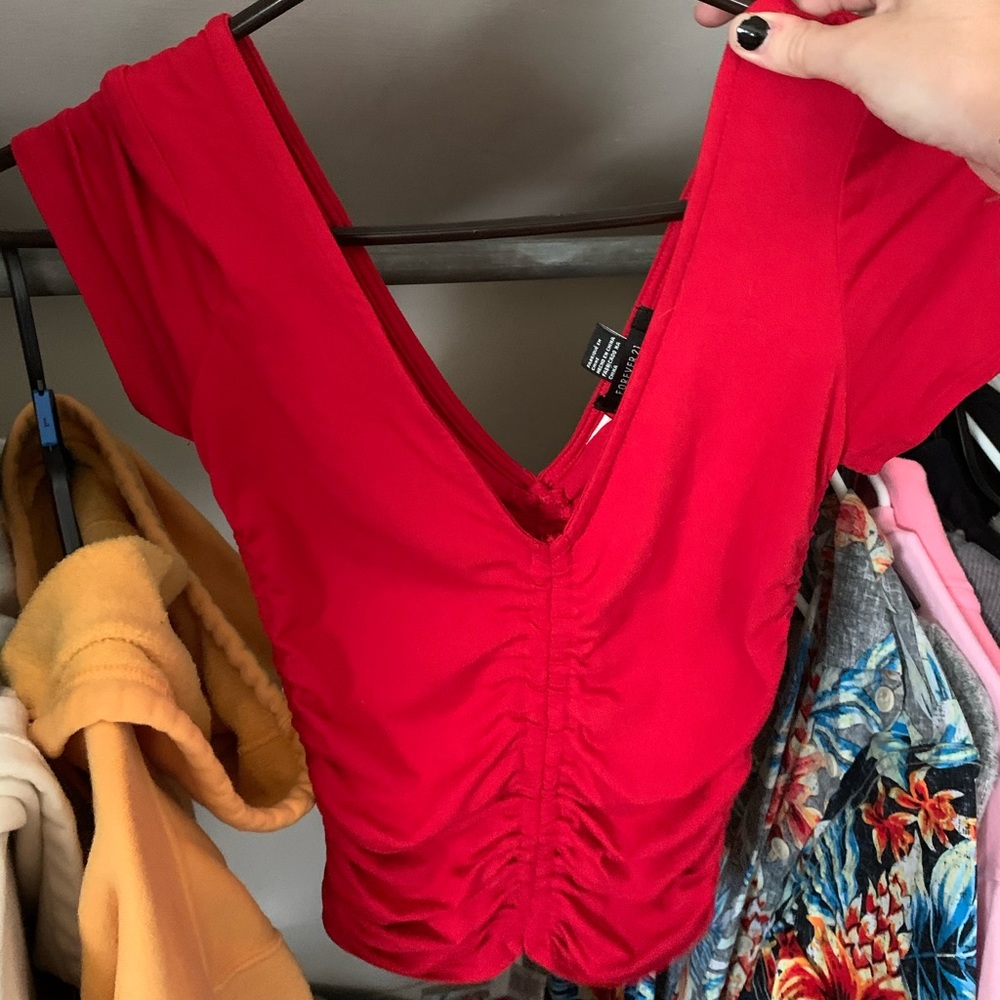 red v neck tight forever 21 shirt
